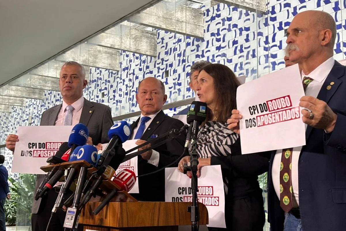Com 184 apoios, oposição protocola CPI do INSS: “Pessoas roubadas”