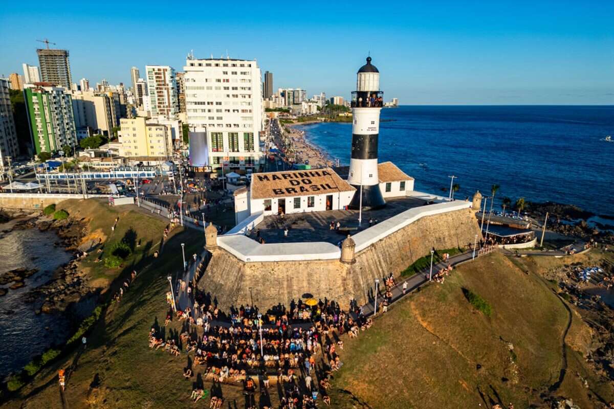 Carnaval 2025: veja os 10 destinos mais buscados do Brasil na folia