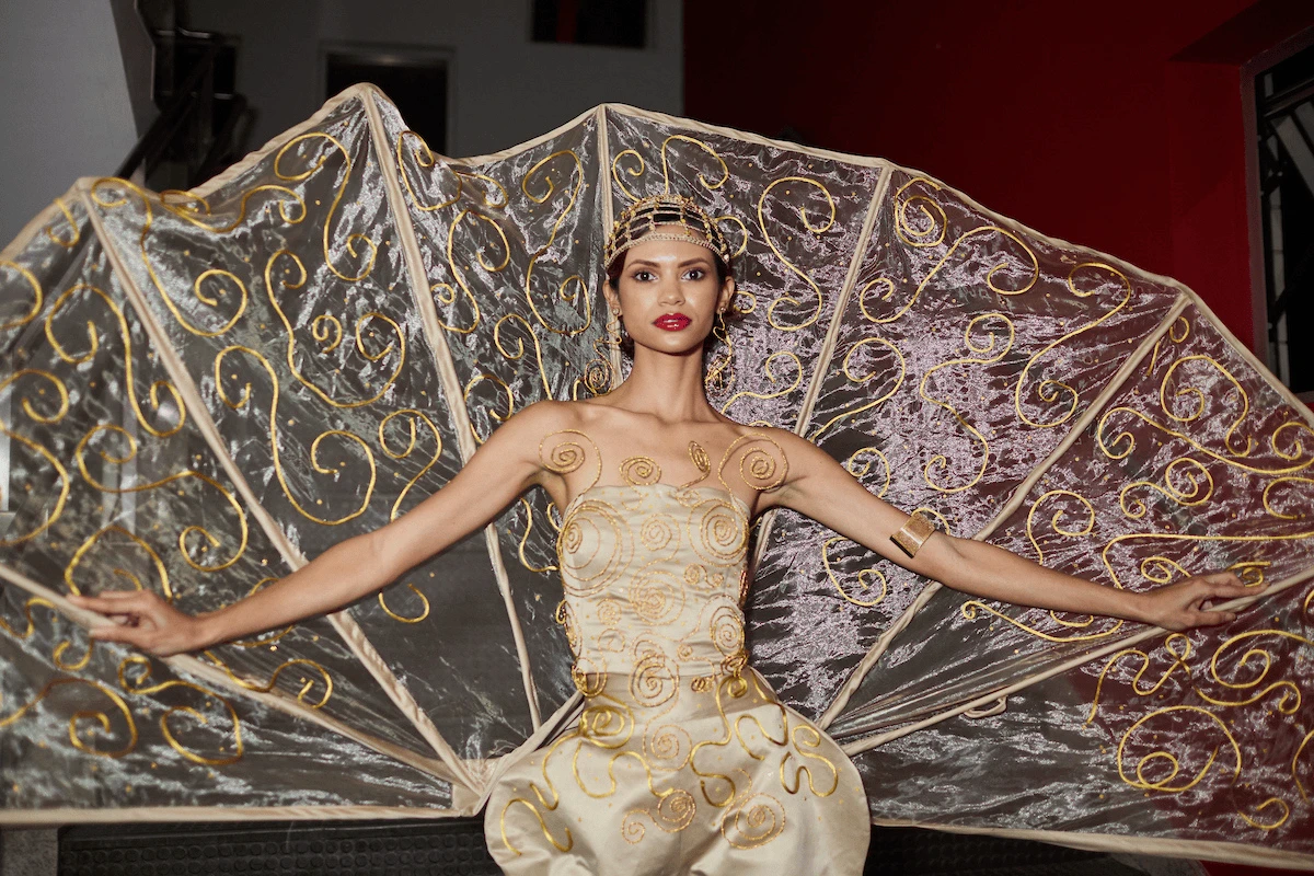 Desfile Ciclo do Efêmero destaca moda autoral de alunos do IESB