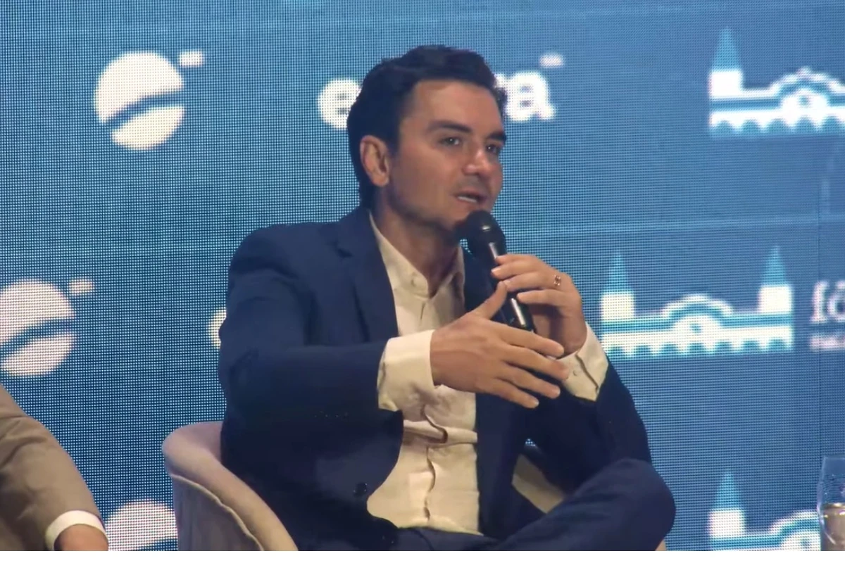 Sabino afirma que brasileiros estão superando “síndrome do vira-lata”