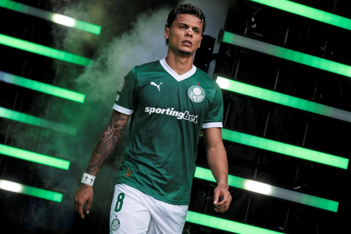 Abel analisa opções para repor saída de Ríos do Palmeiras: “À procura”