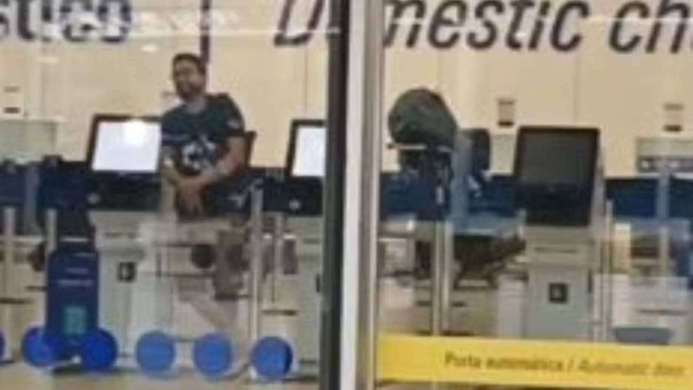 Vídeo: homem armado exige voo e isola área de aeroporto em Fortaleza