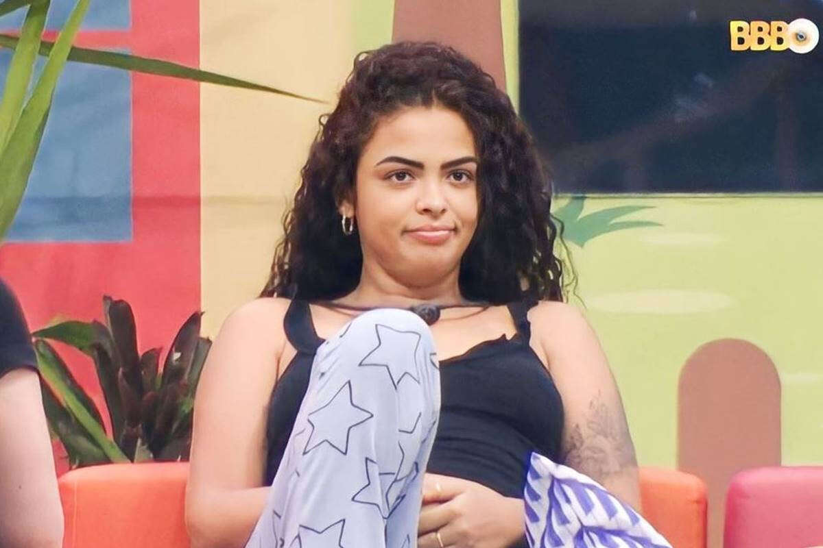 Há 22 dias sem tomar banho, ex-BBB Paula fará nova cirurgia estética