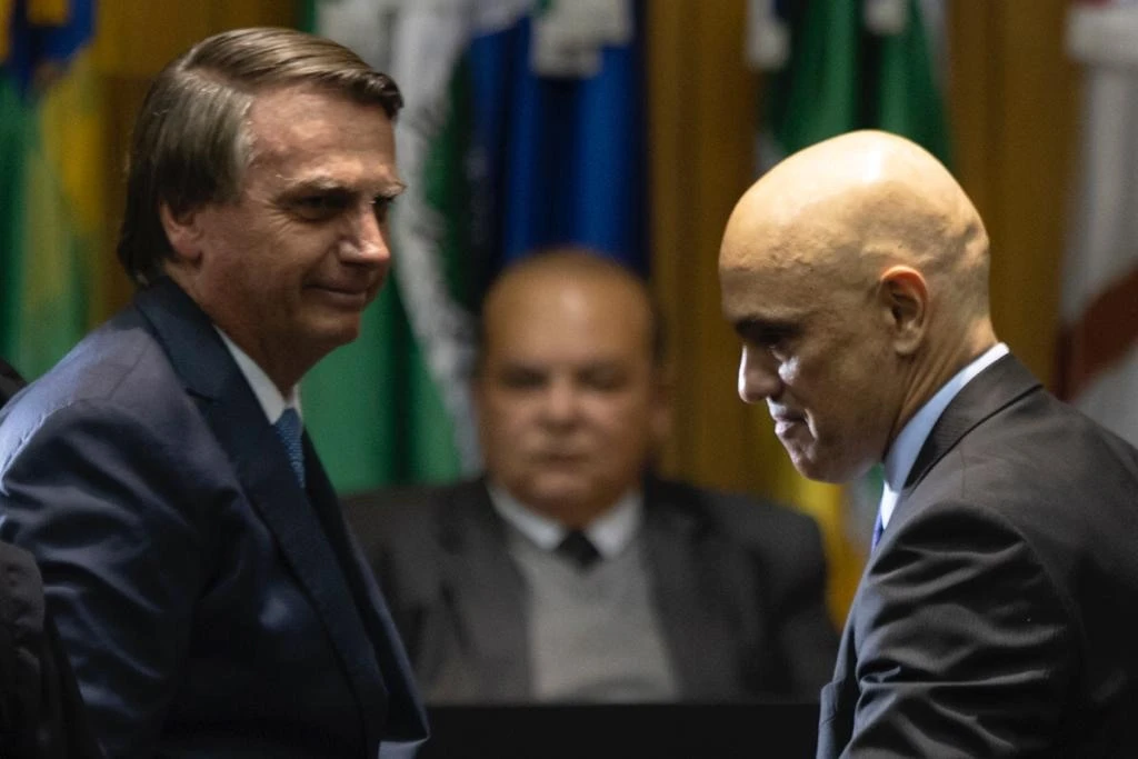 Bolsonaro paga para ver. Alexandre de Moraes dobra a aposta