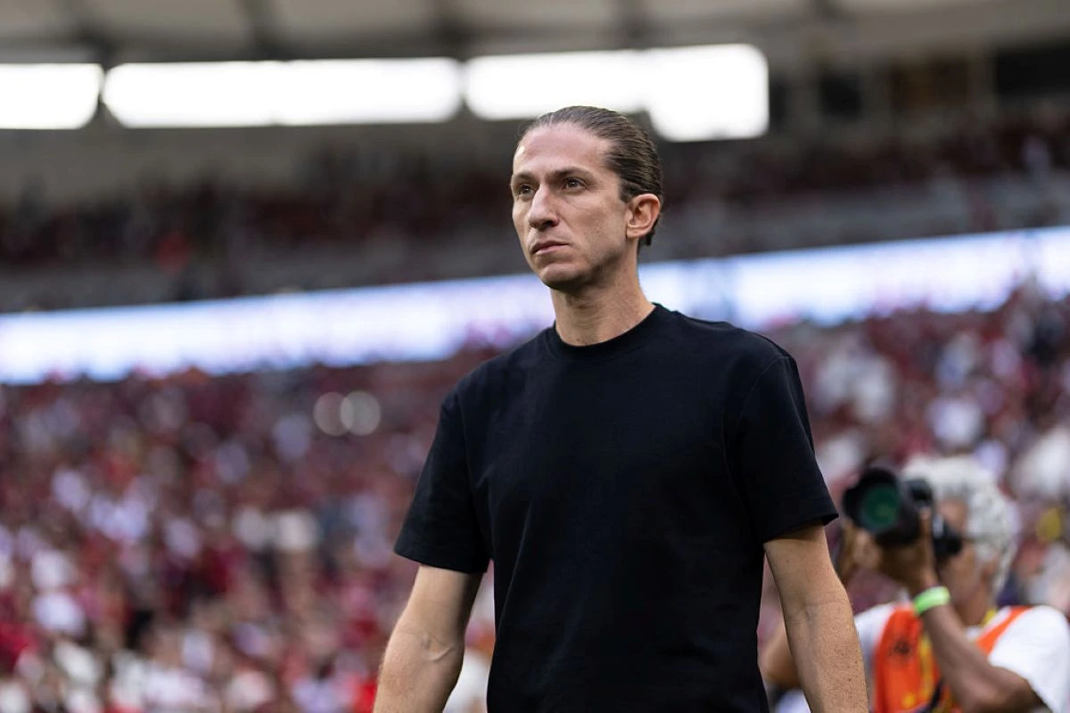 Filipe Luís vê superioridade do Flamengo, apesar de “vazamento” no fim
