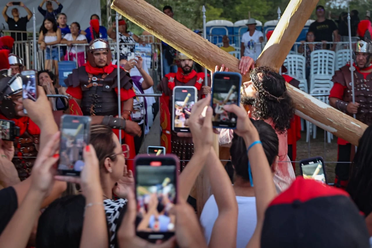 É hoje! Saiba tudo sobre a Via-Sacra, o maior evento religioso do DF