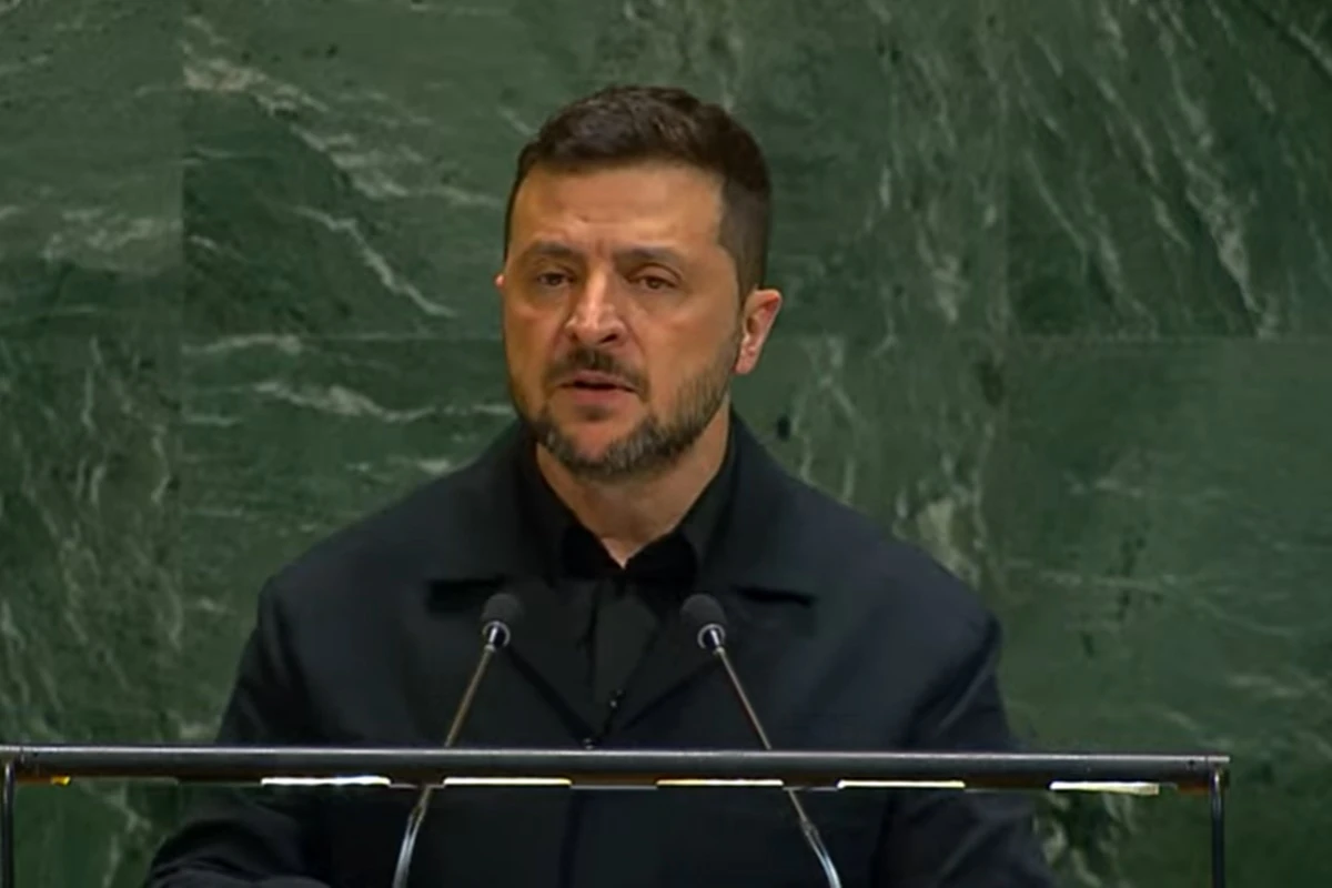 Zelensky diz ter drones com alcance de 3 mil km para reagir à Rússia
