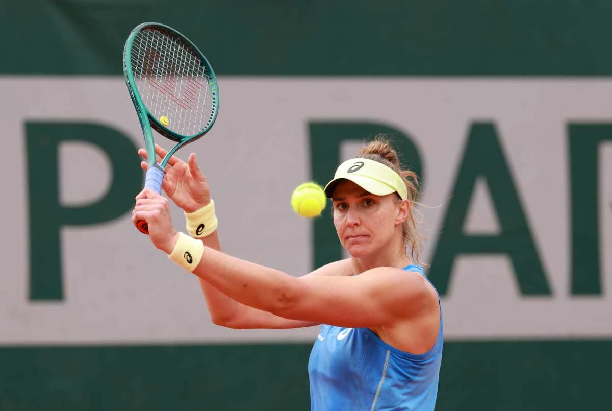 Bia Haddad sofre virada em estreia e é eliminada de Roland Garros