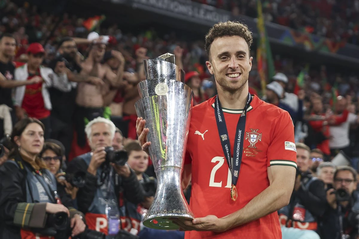 Luto no futebol: relembre carreira e títulos de Diogo Jota