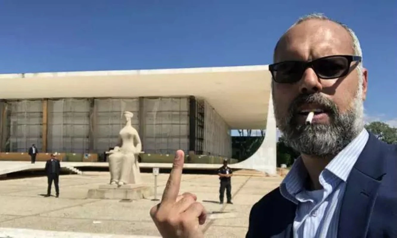 Ministro do STF segue Allan dos Santos, proibido de usar redes
