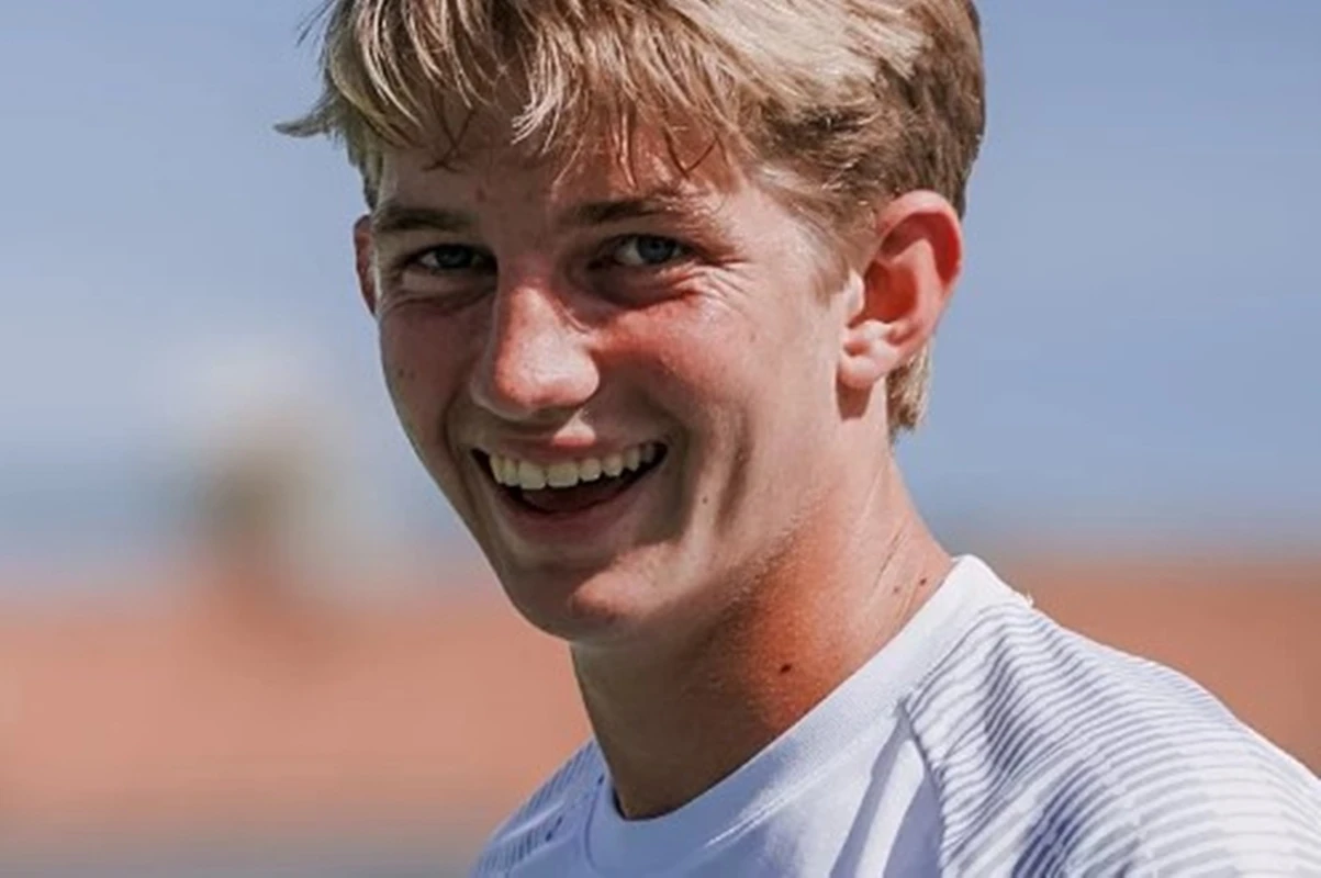 Após tragédia familiar, promessa do tênis morre atropelada aos 18 anos
