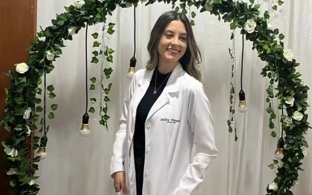 Aluna de medicina ferida em acidente que matou 2 colegas está intubada