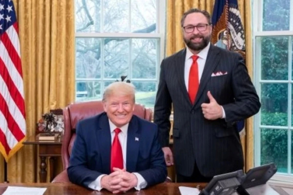“Não vou parar até Bolsonaro ser livre”, diz conselheiro de Trump