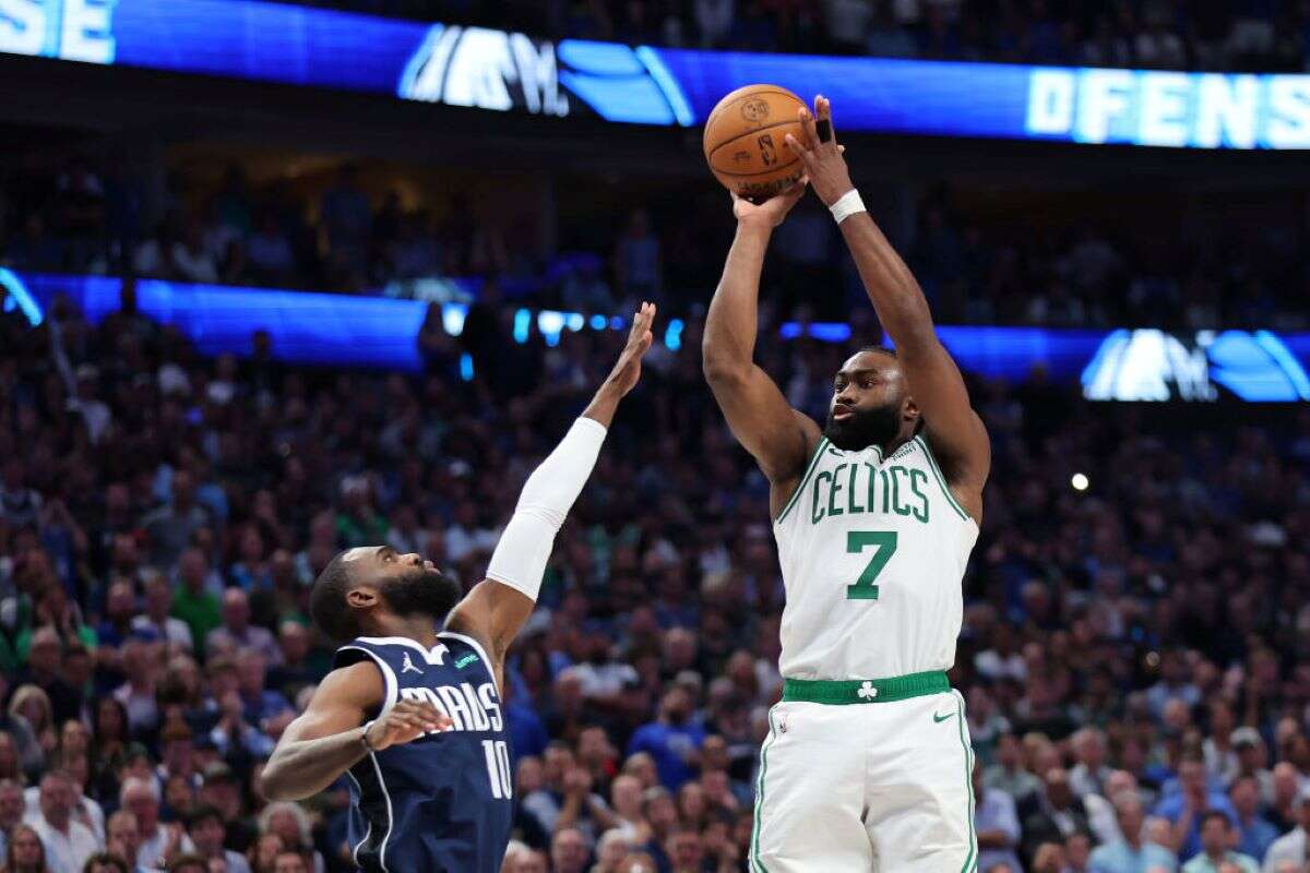 Celtics batem Mavericks e ficam à uma vitória do título da NBA