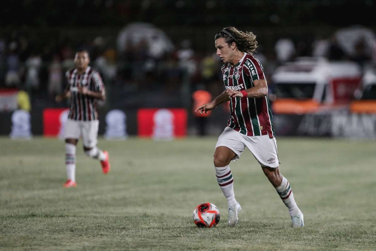 Maricá vence o Fluminense e dispara na liderança do Carioca