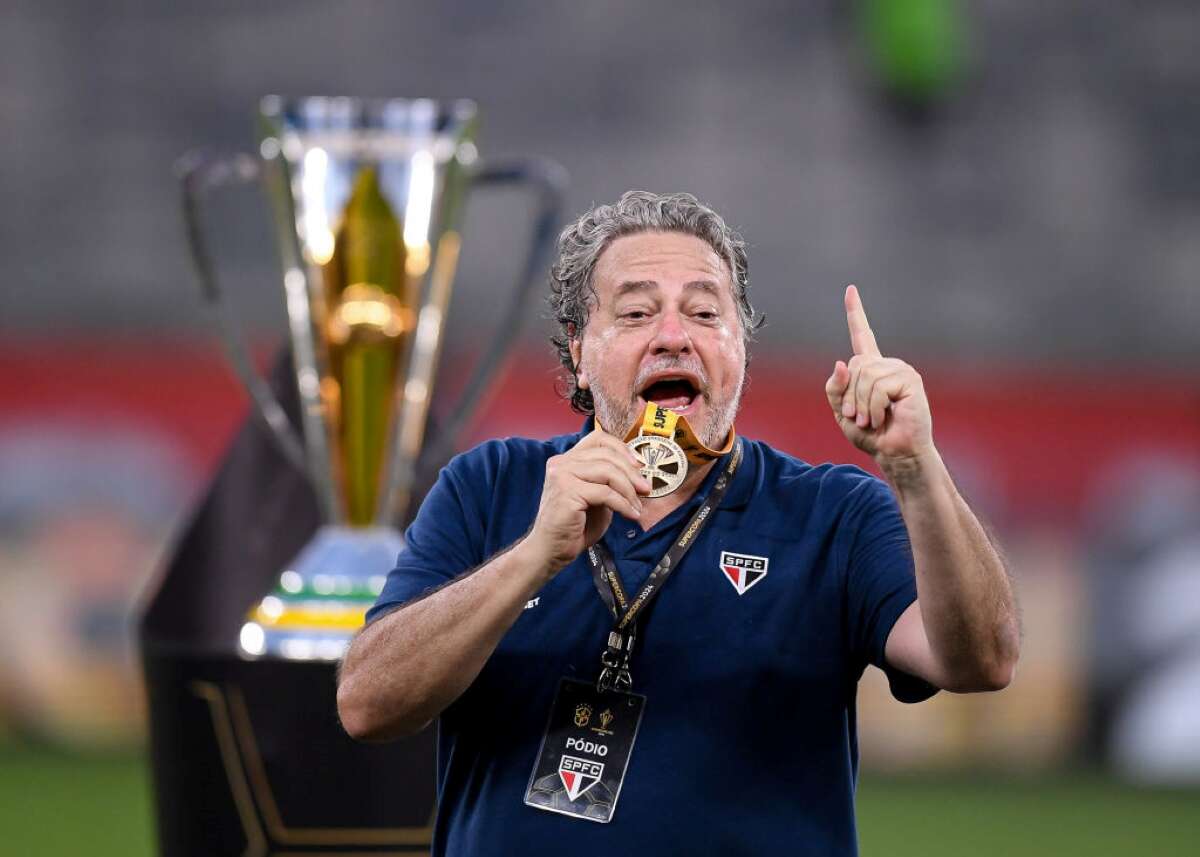 Presidente do São Paulo detona pênalti em eliminação. “Erro clamoroso”