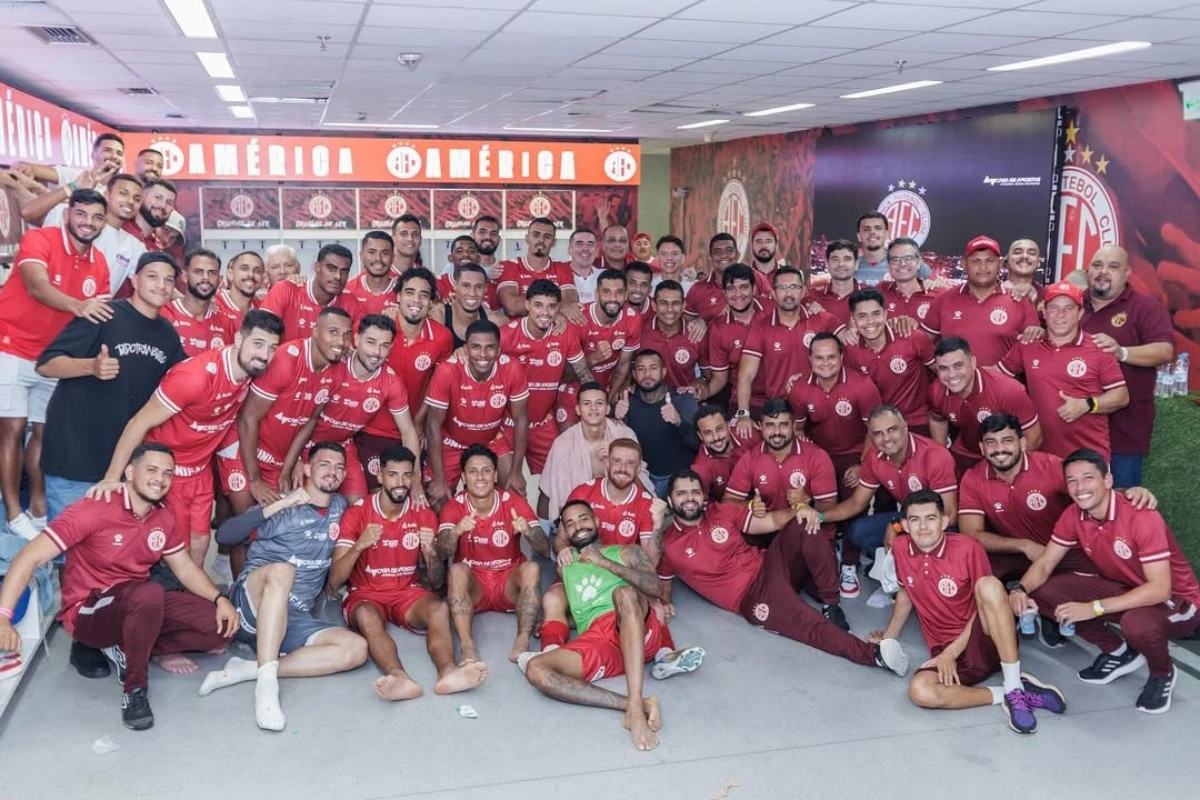 Jogador do América de Natal-RN faz gol para pai falecido na véspera