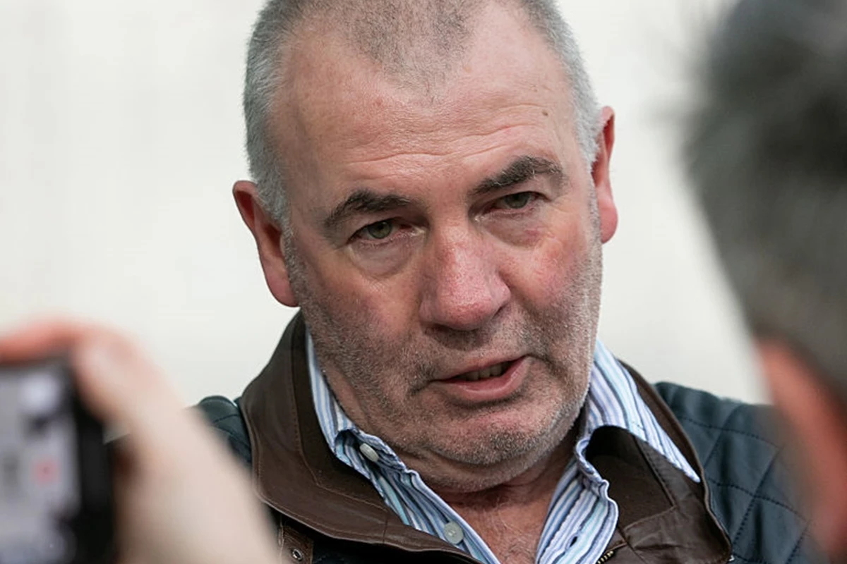 Ex-atleta é condenado por fingir câncer e arrecadar milhões