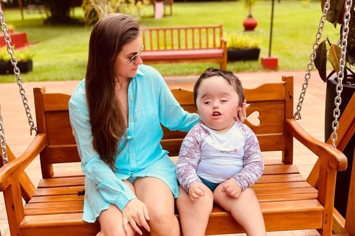 Nora de Ratinho emociona com desabafo sobre maternidade atípica; leia