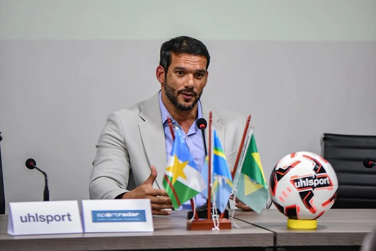 Exclusivo: Samir Xaud diz que manterá Ancelotti à frente da Seleção