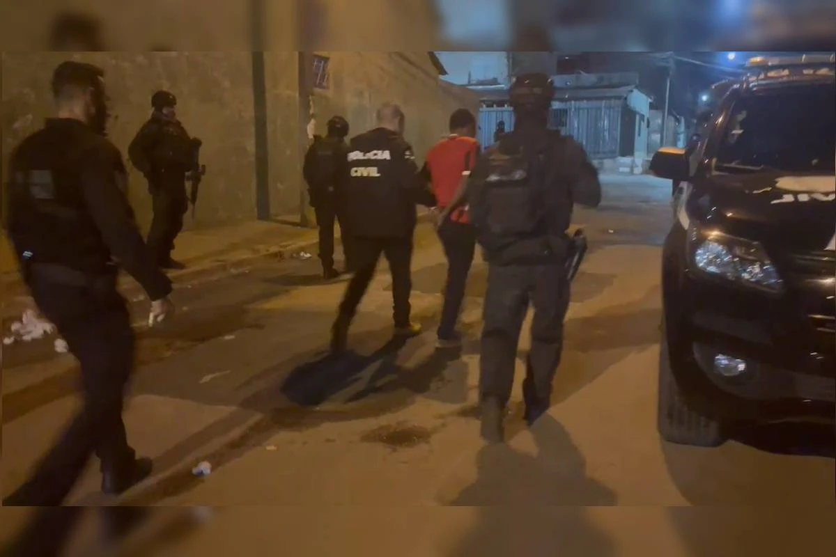 “Irmãos do crime” são detidos após fuga por telhados do DF. Vídeo