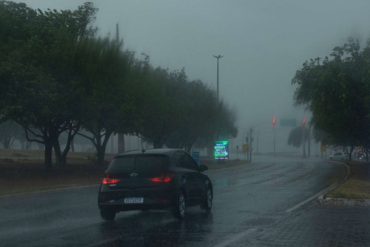 Chuva, sol, frio, e ventania. Veja previsão do tempo para o feriado