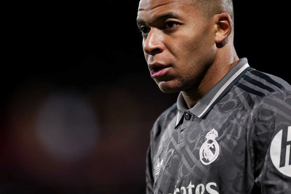 Mbappé conquista a Chuteira de Ouro da temporada 2024/25