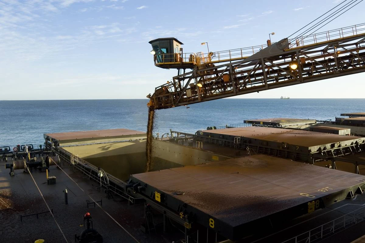 Balança comercial tem superávit de US$ 3 bilhões em setembro