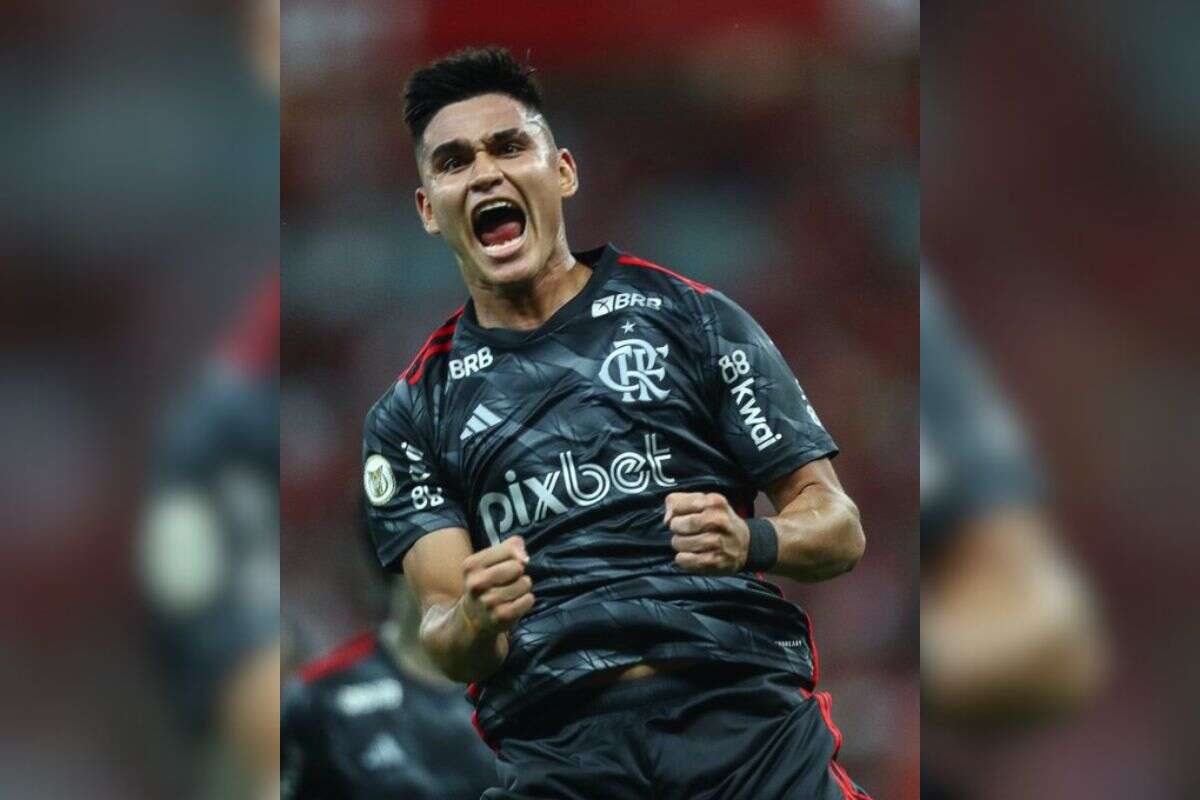 Flamengo surpreende e empresta Alcaraz para time da Premier League