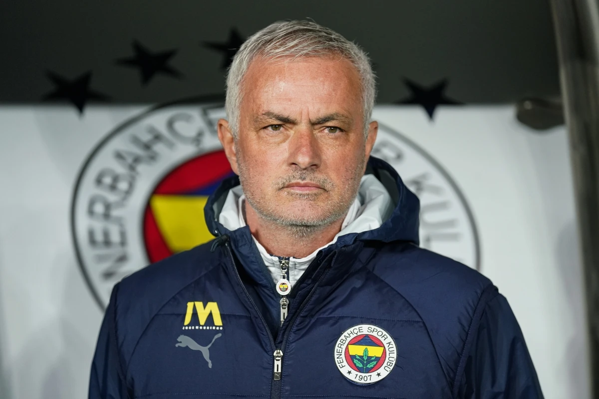 José Mourinho rasga elogios a Abel Ferreira: “Grande referência”