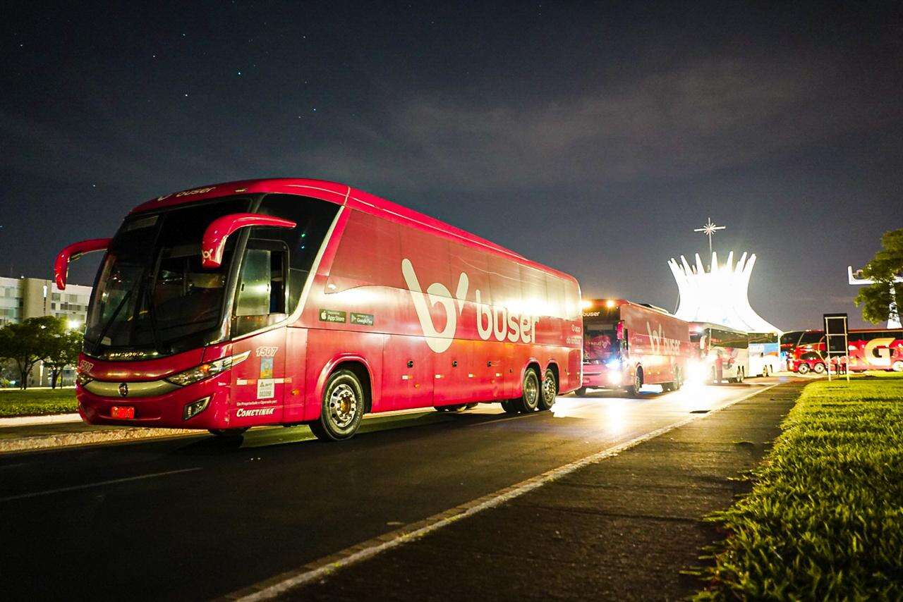 Justiça volta a proibir ANTT de apreender ônibus do modelo Buser