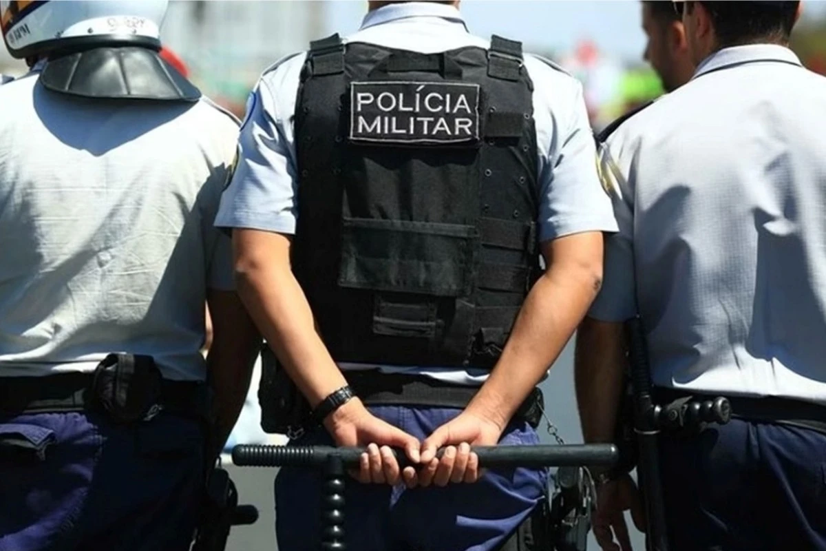 Juíza revoga cautelares de PMs acusados de torturar colega em curso