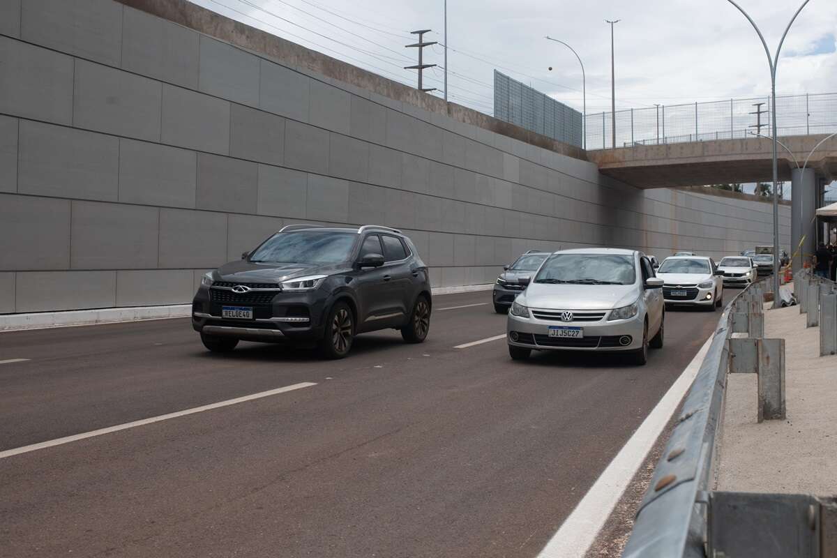 Ciclista morre atropelado perto do viaduto do Jardim Botânico