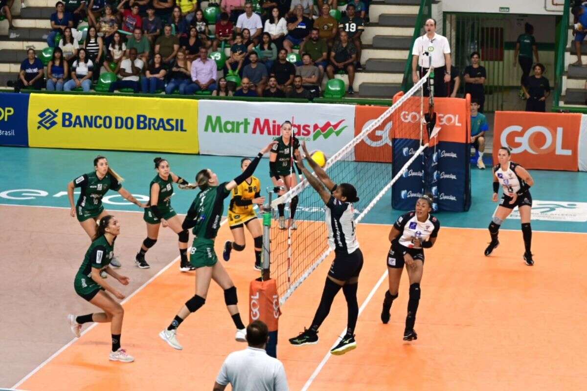 Brasília Vôlei sofre virada e perde sétimo jogo seguido na Superliga