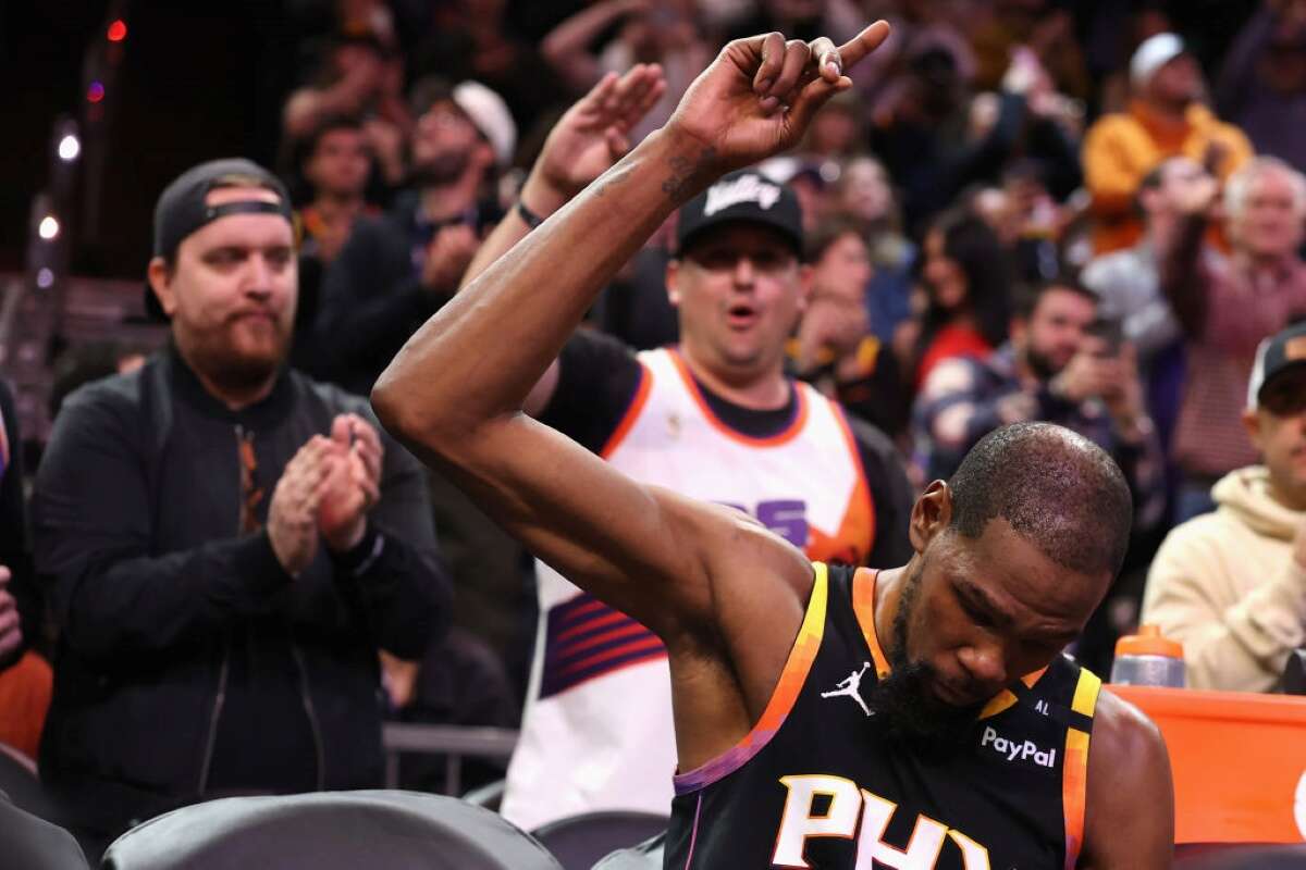 Durant atinge marca histórica na derrota dos Suns para os Grizzlies