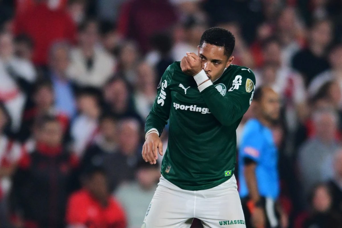 Brasileiro: Palmeiras supera chances de título do Flamengo após empate