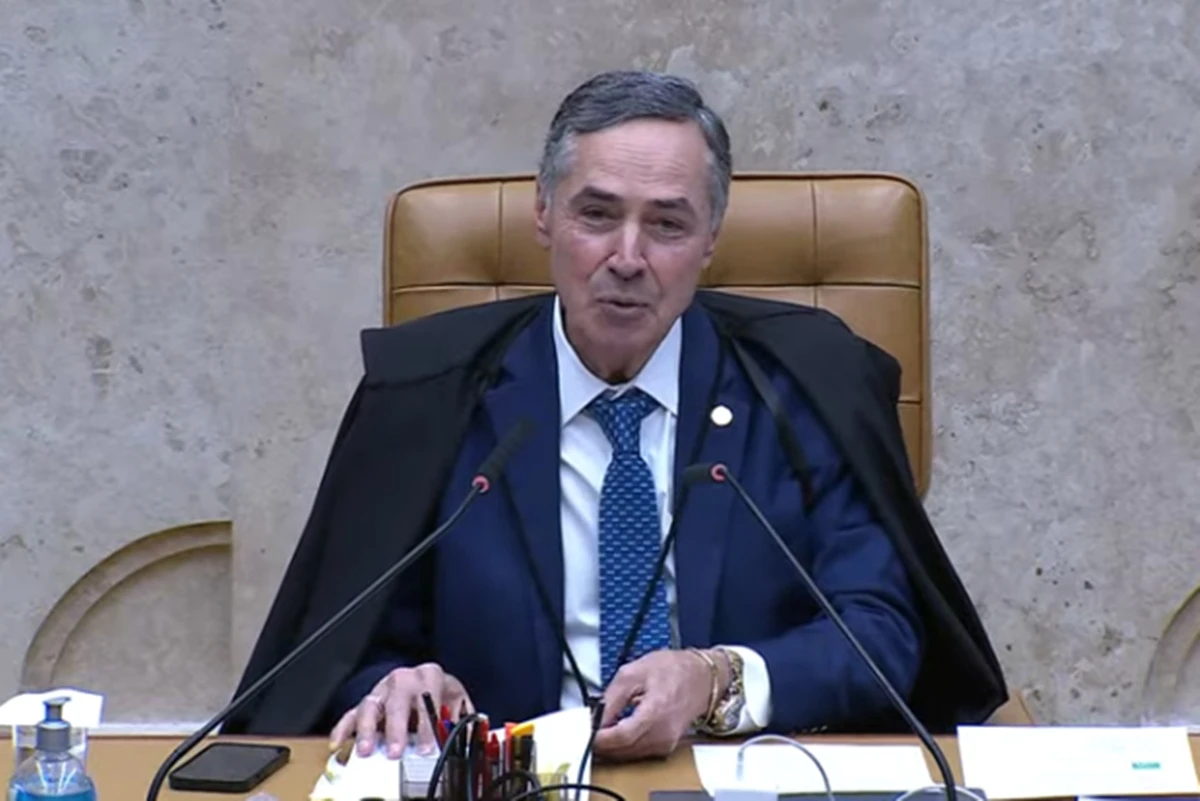 Barroso e Campbell suspendem promoção de homem para vaga no TJDFT