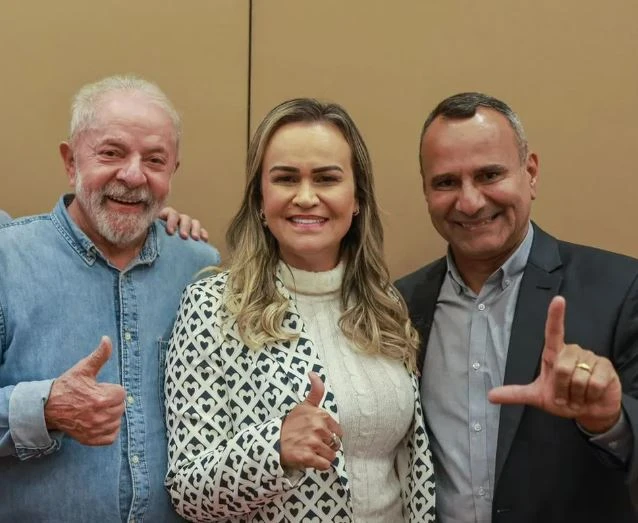 Aliados de Lula citam Cunha para tentar barrar escolha ao Porto do Rio