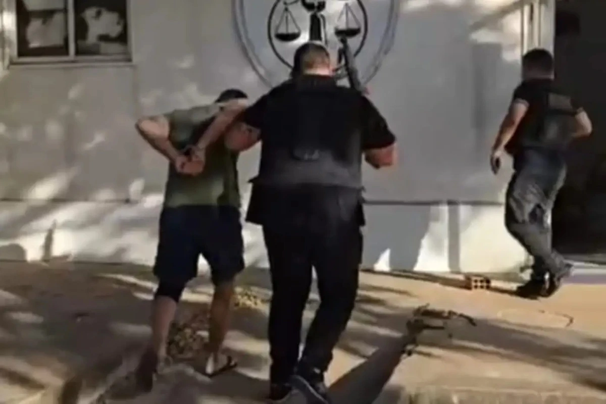 Homem é preso por desviar R$ 106 mi com dados de gerentes bancários