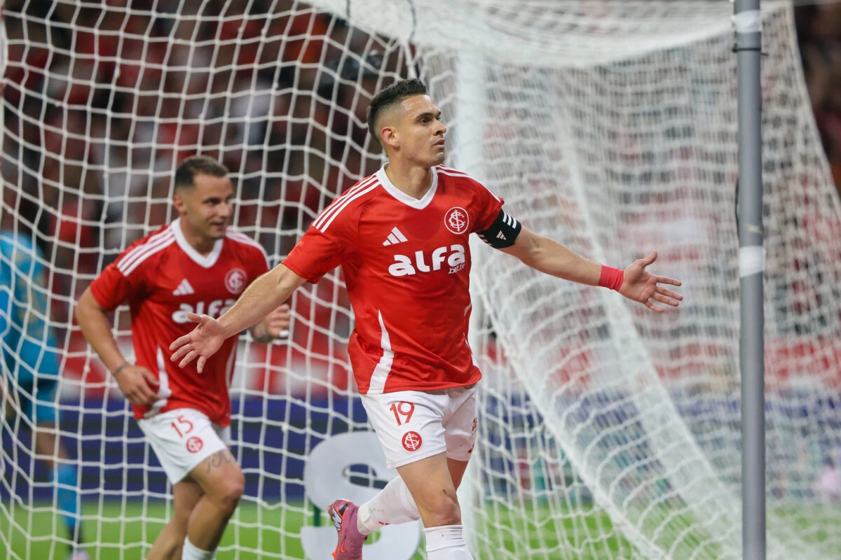 Com um gol em cada tempo, Internacional vence Sport no Beira-Rio