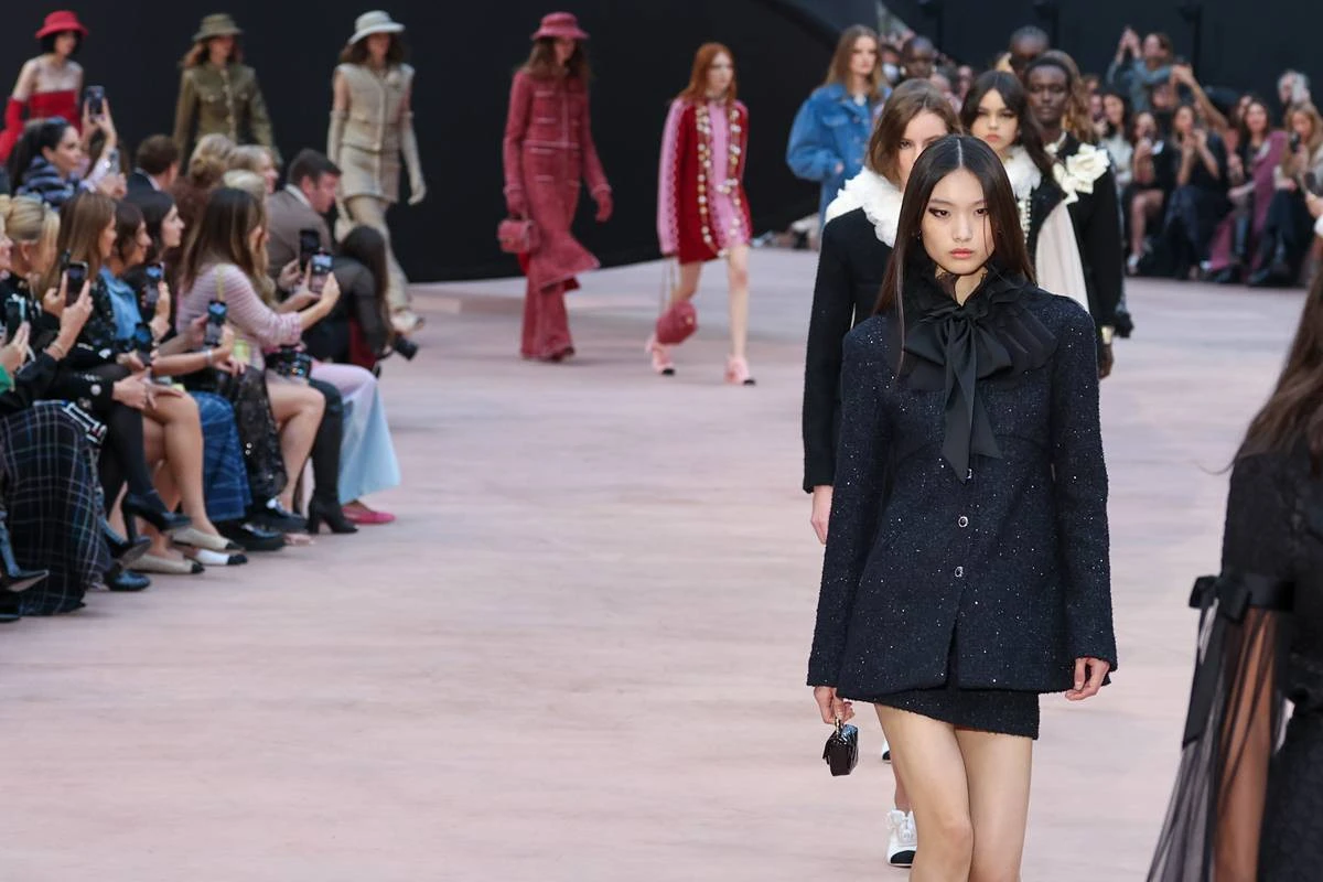 Chanel cria plataforma para reciclagem de materiais têxteis