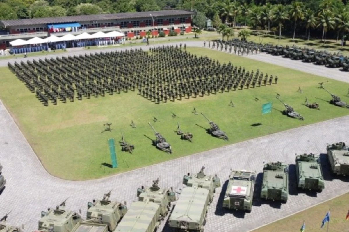 Marinha vai mandar 2 mil militares e 100 viaturas ao Centro-Oeste
