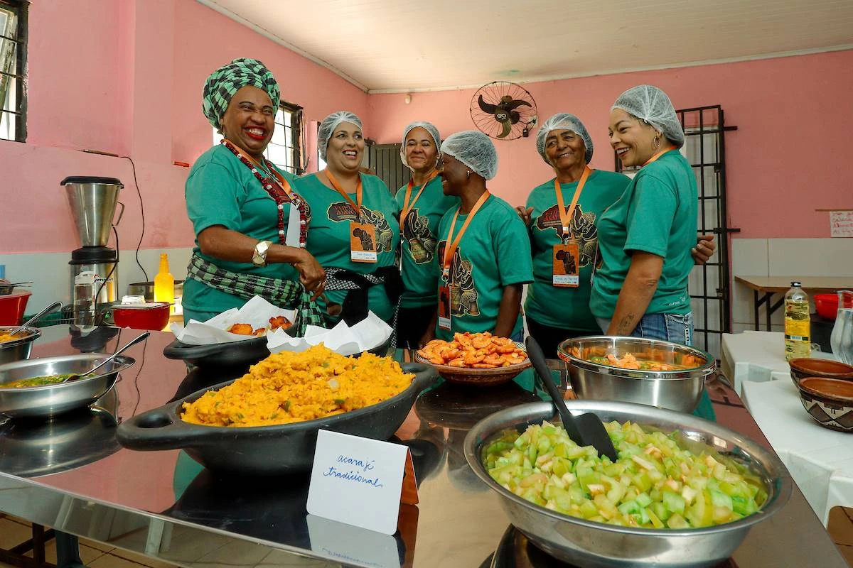 Oficinas gratuitas de gastronomia fomentam autonomia de mulheres do DF