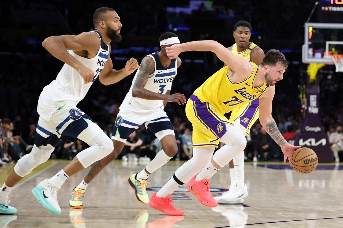 Lakers vencem Wolves com boa atuação de Luka Doncic e igualam a série