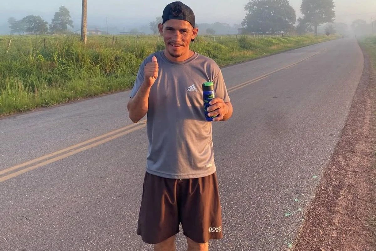 Homem revela motivo pelo qual decidiu correr bêbado: “Curar a ressaca”