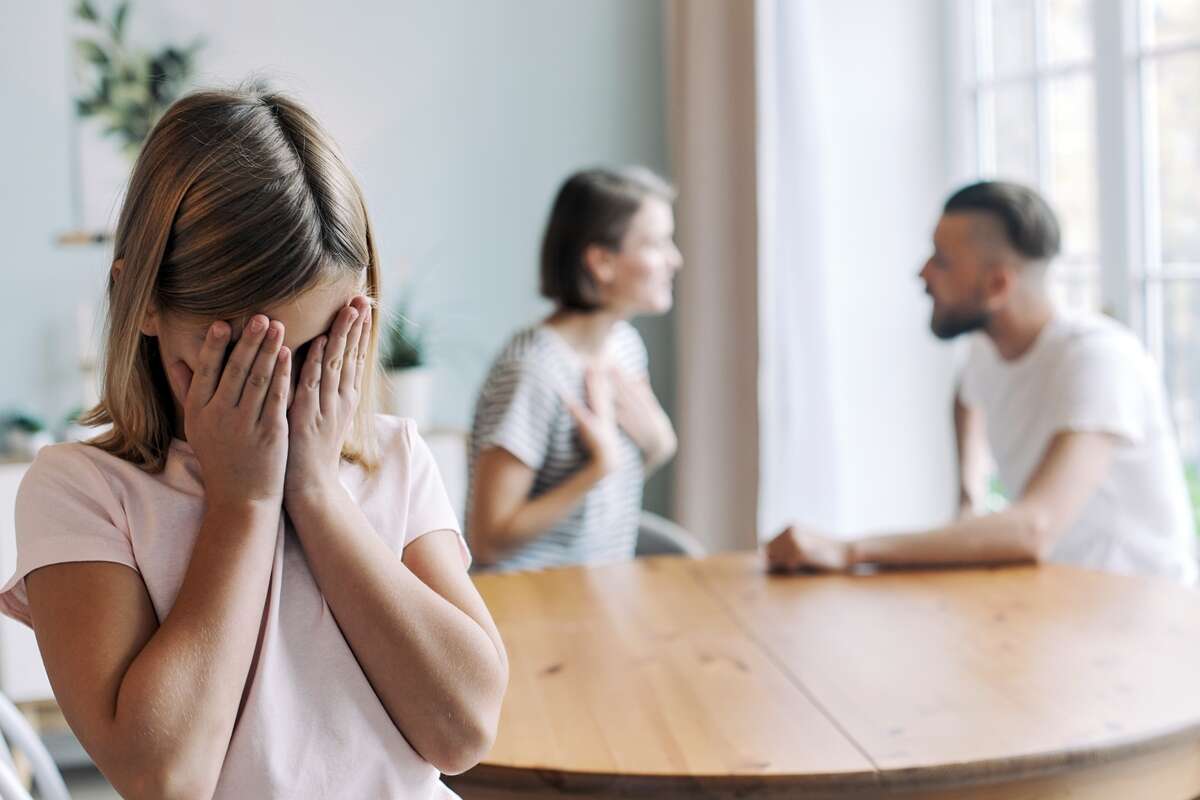 Veja como o divórcio pode afetar os filhos mesmo décadas depois