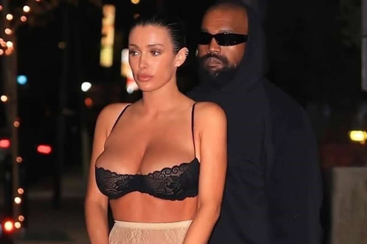 Bianca Censori surge nua em pôster de filme de Kanye West