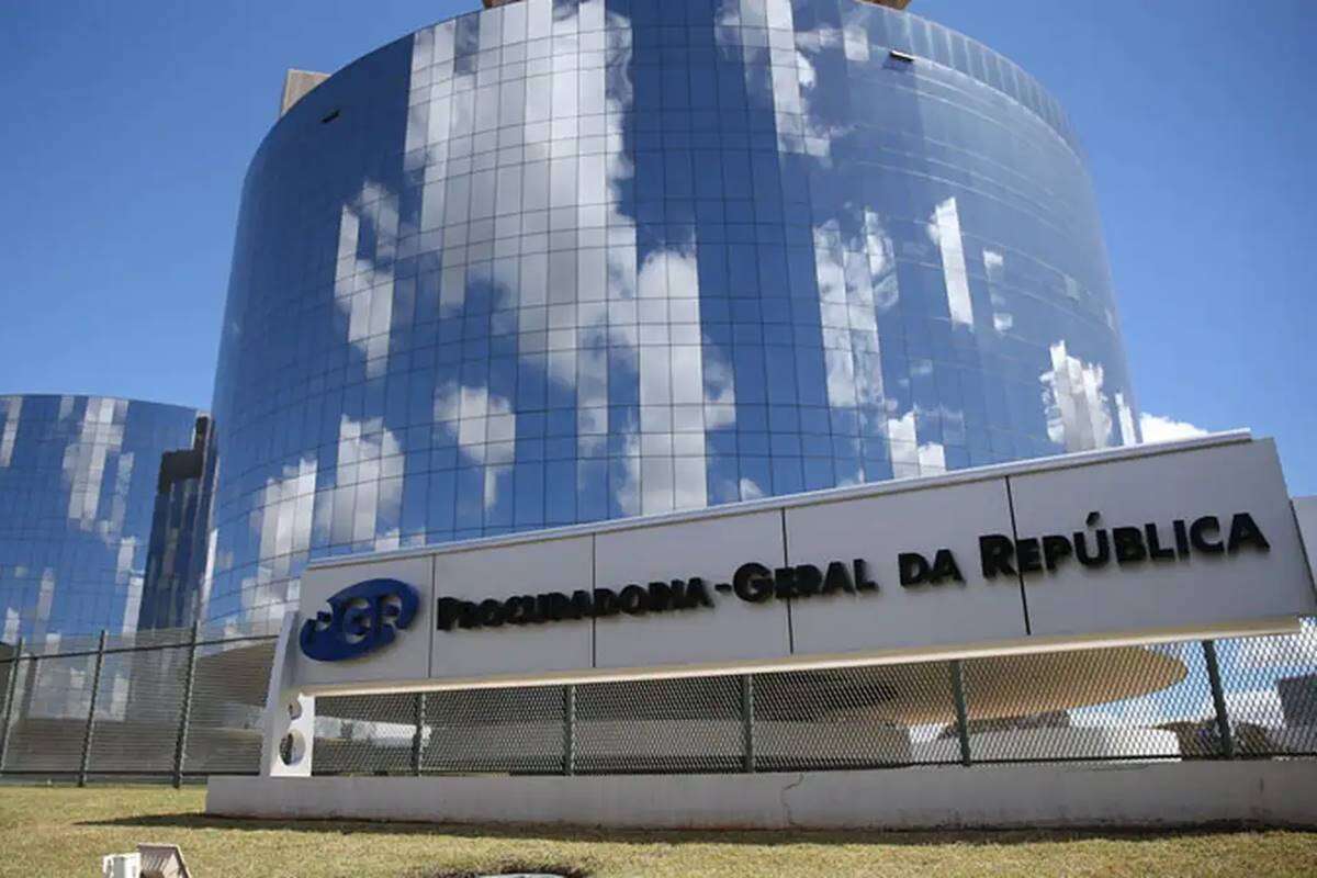 Confira a lista de denunciados pela PGR no inquérito do golpe