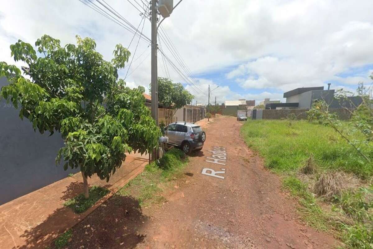 Mulher de 70 anos é atacada por cachorro do vizinho