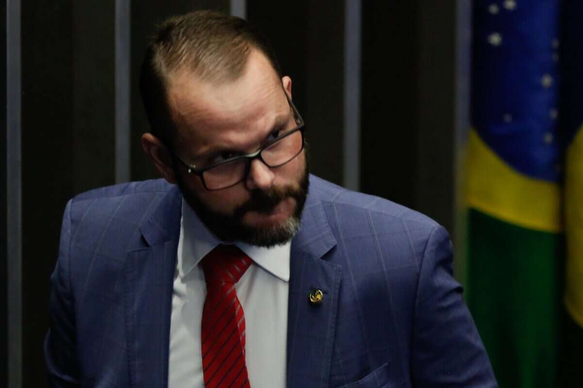 Senador bolsonarista é alvo de pedido de cassação por fala sobre PM